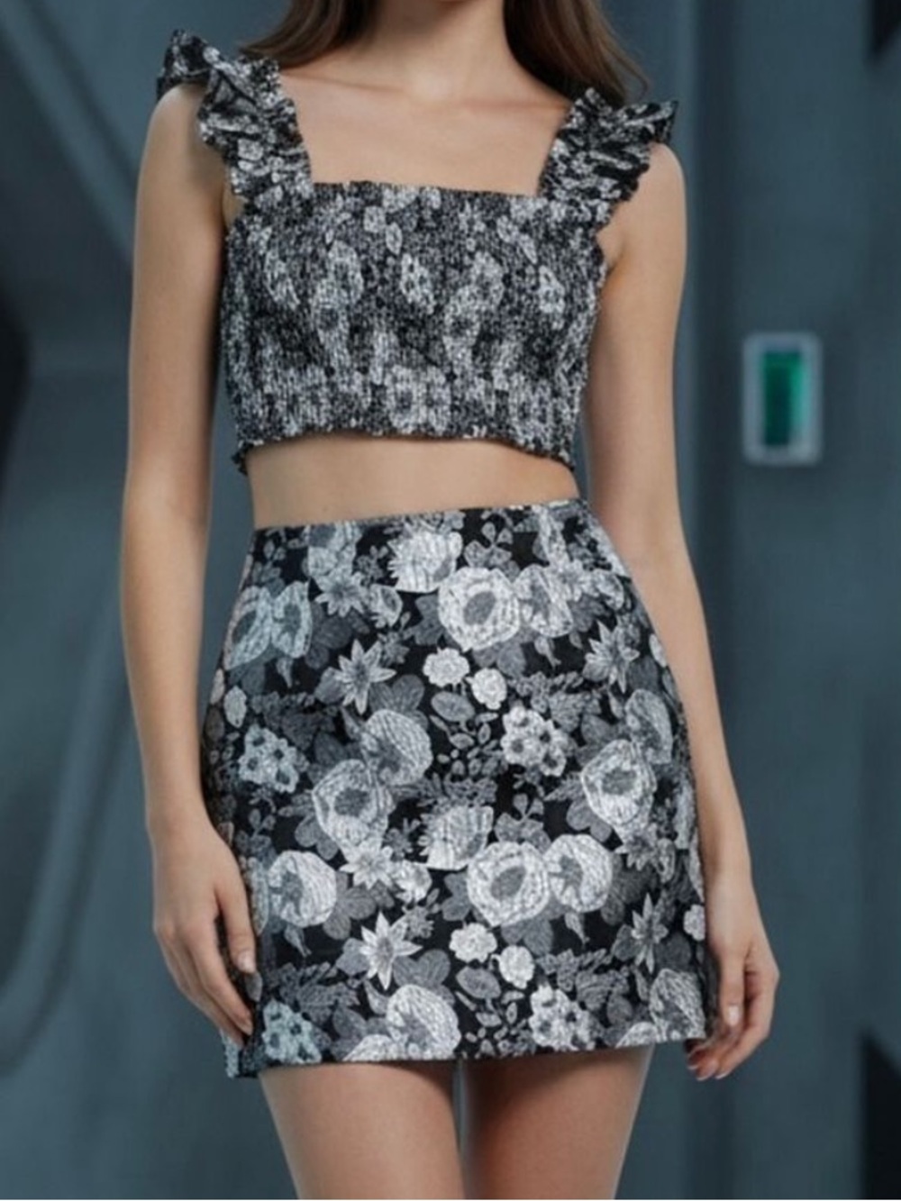 Kourt Tela Black Silver Floral Matching Set Skirt and Crop Top Size Small